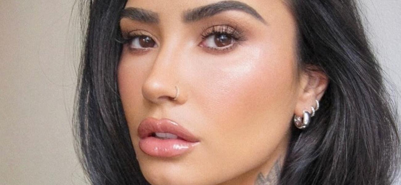 Demi Lovato close up