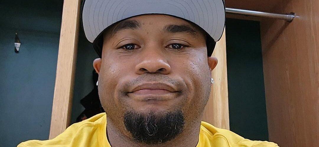 Selfie of former NFL player Steve Smith Sr.