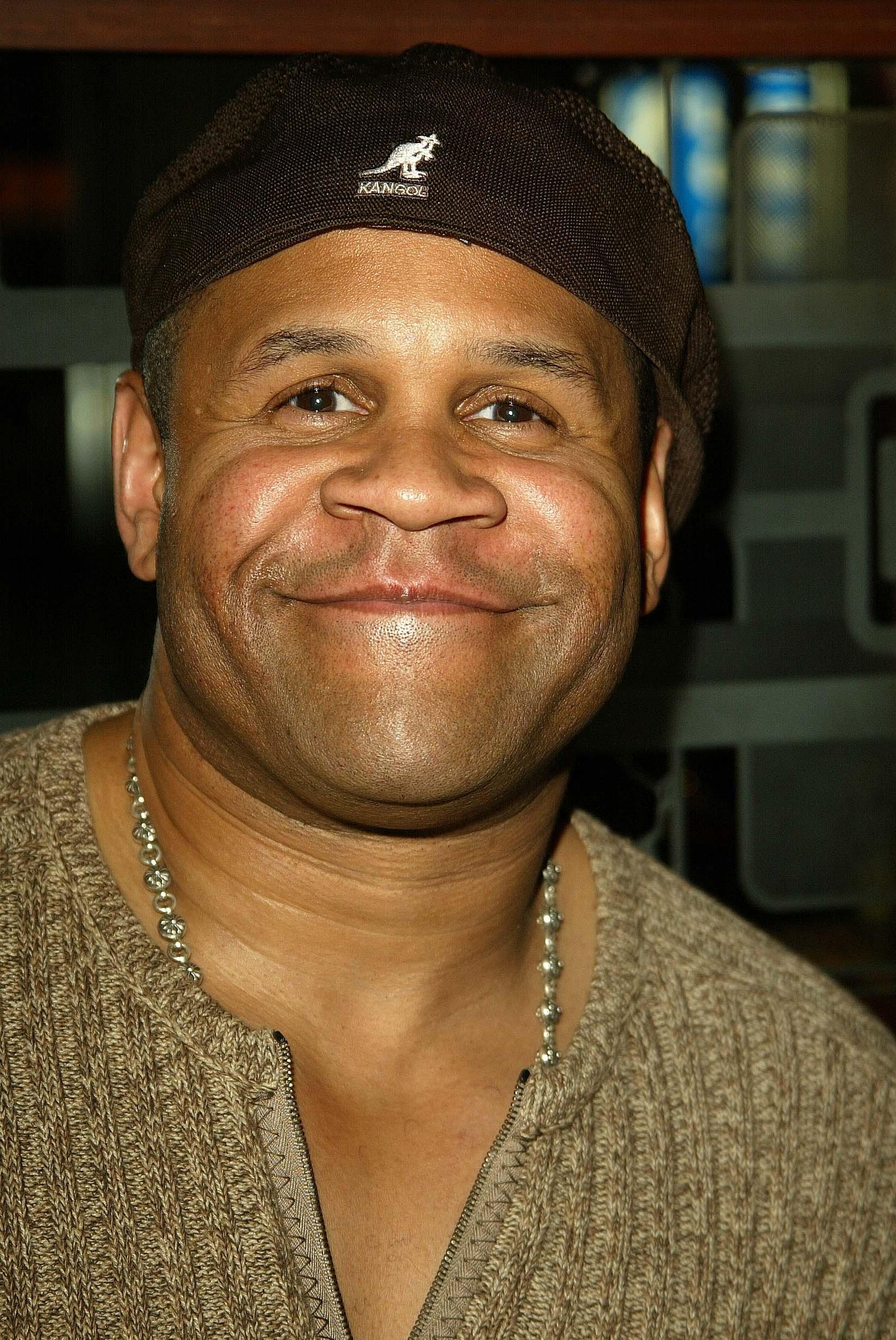 Rondell Sheridan posing for photographer. 