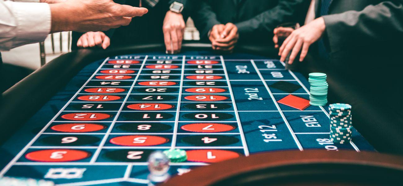 Michael Jackson’s Ex-Manager Caught In Explosive Gambling Scandal