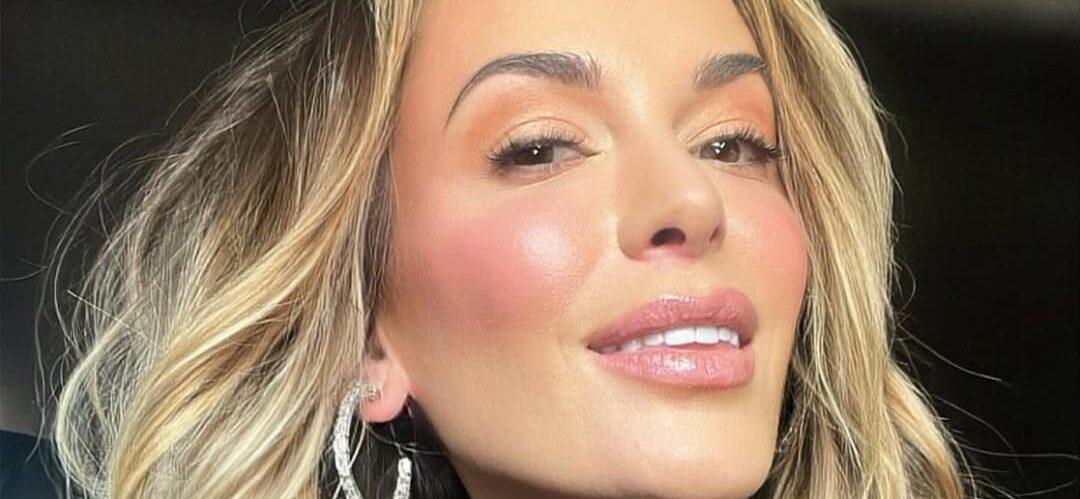 Jena Sims selfie