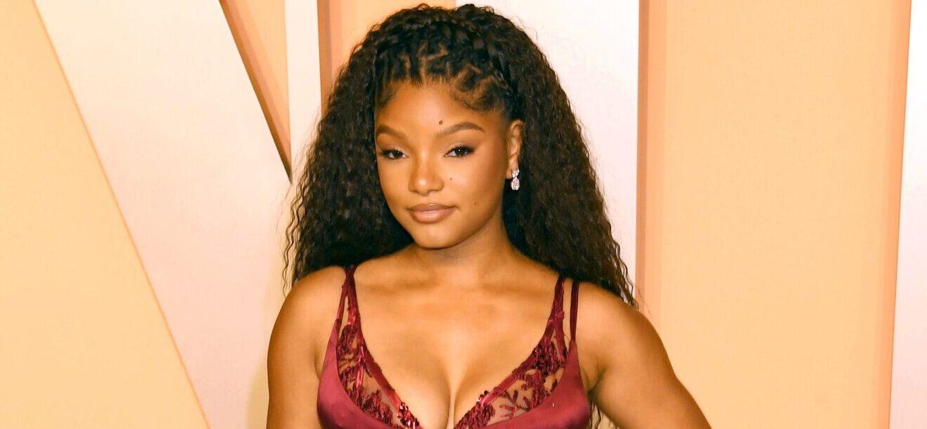 Halle Bailey at the 2025 Vanity Fair Oscar Party Hosted By Radhika Jones