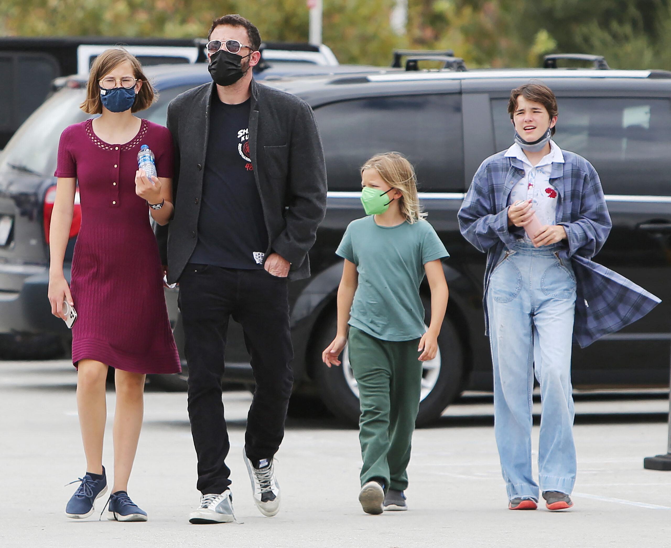 Ben Affleck, Seraphina Affleck, Violet Affleck, Samuel Affleck.