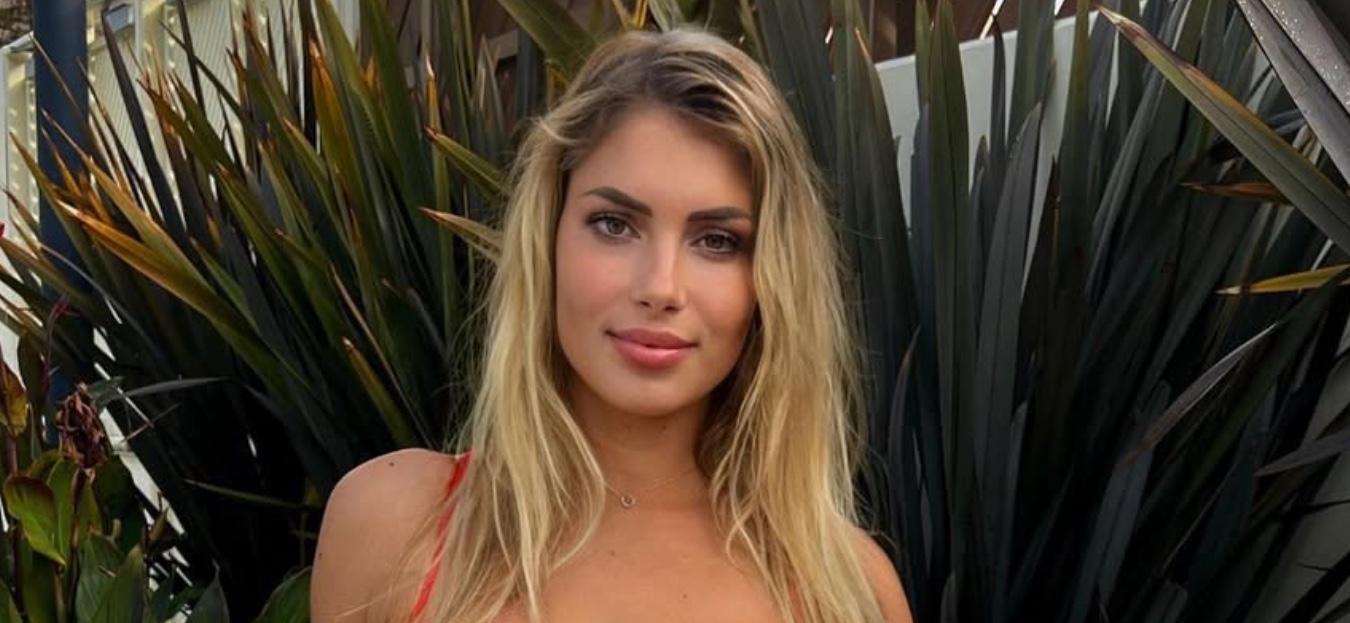 Andreaa Dragoi poses for the camera.