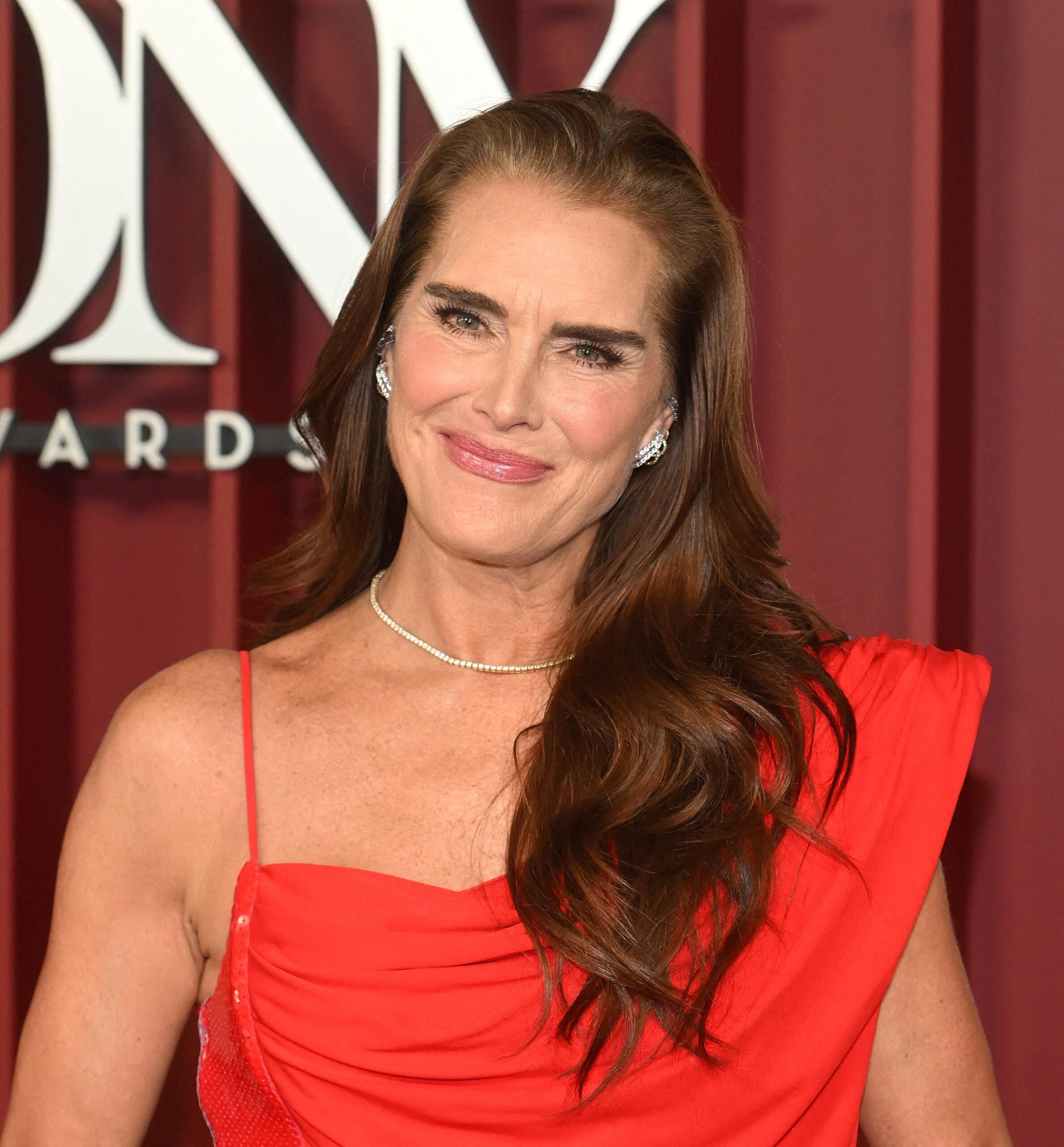 Brooke Shields at the 78th Annual Tony Awards - Arrivals In New York