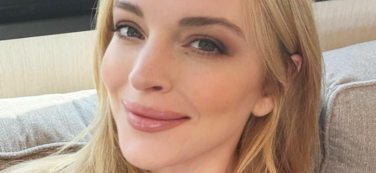 Lindsay Lohan close up