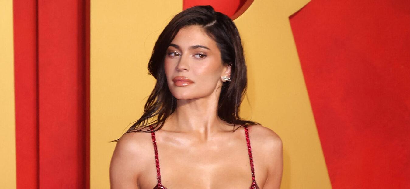 2024 Vanity Fair Oscar Party - Arrivals. 11 Mar 2024 Pictured: Kylie Jenner. Photo credit: CraSH/imageSPACE / MEGA TheMegaAgency.com +1 888 505 6342 (Mega Agency TagID: MEGA1109526_035.jpg) [Photo via Mega Agency]