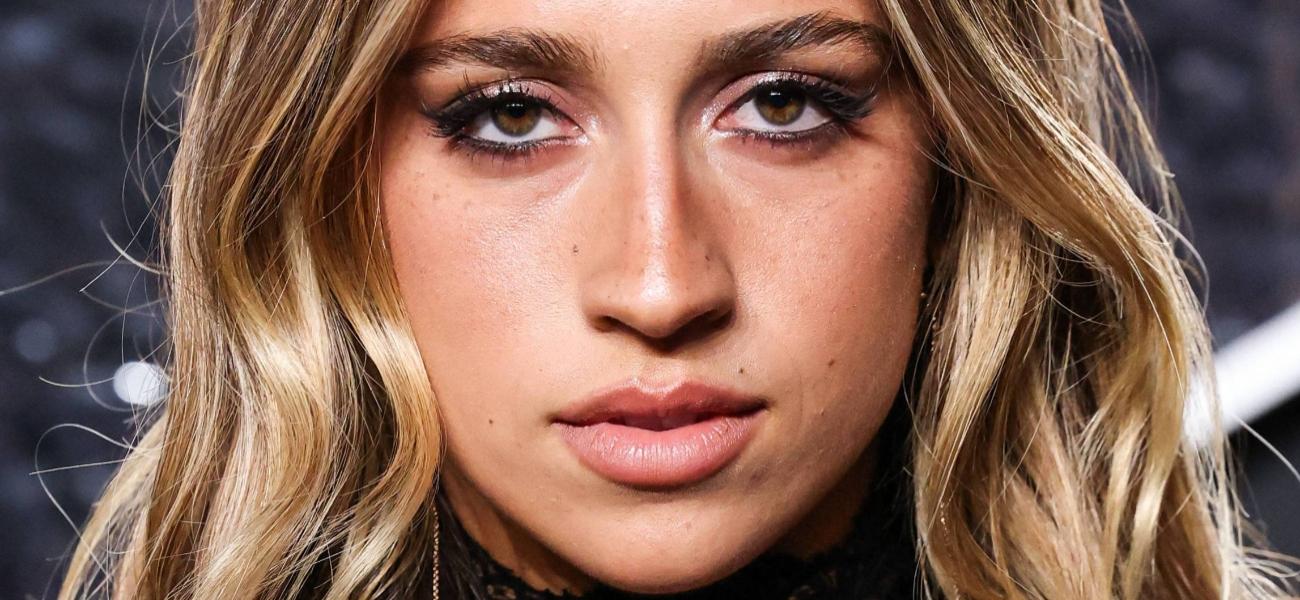 Tate McRae close up