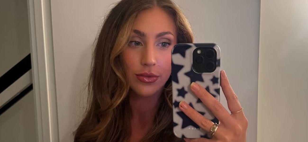 Cassie Wild mirror selfie