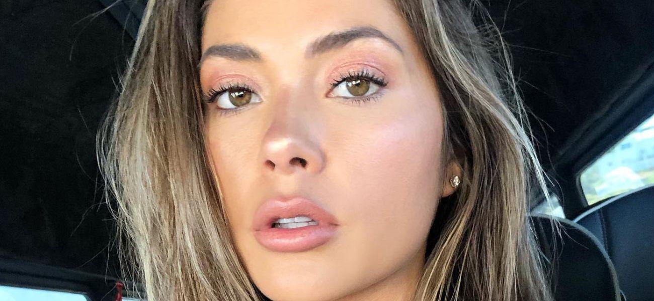 Arianny Celeste selfie