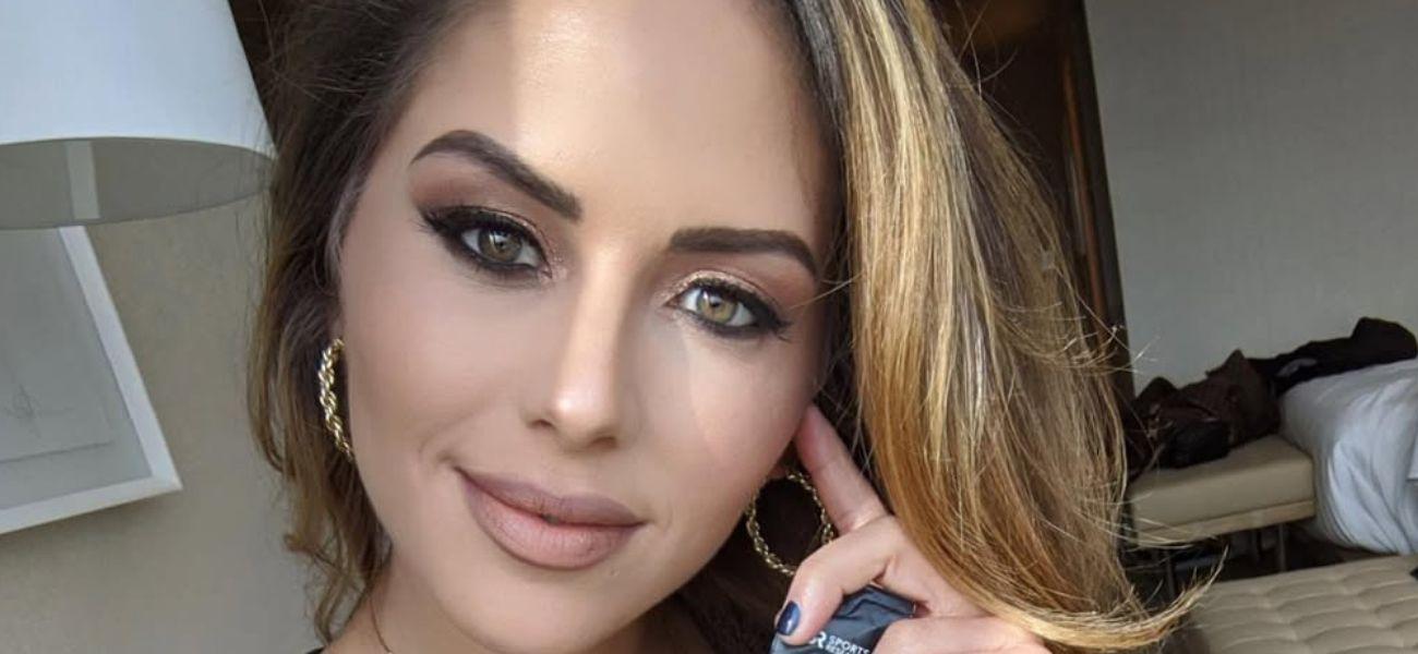 Brittney Palmer selfie