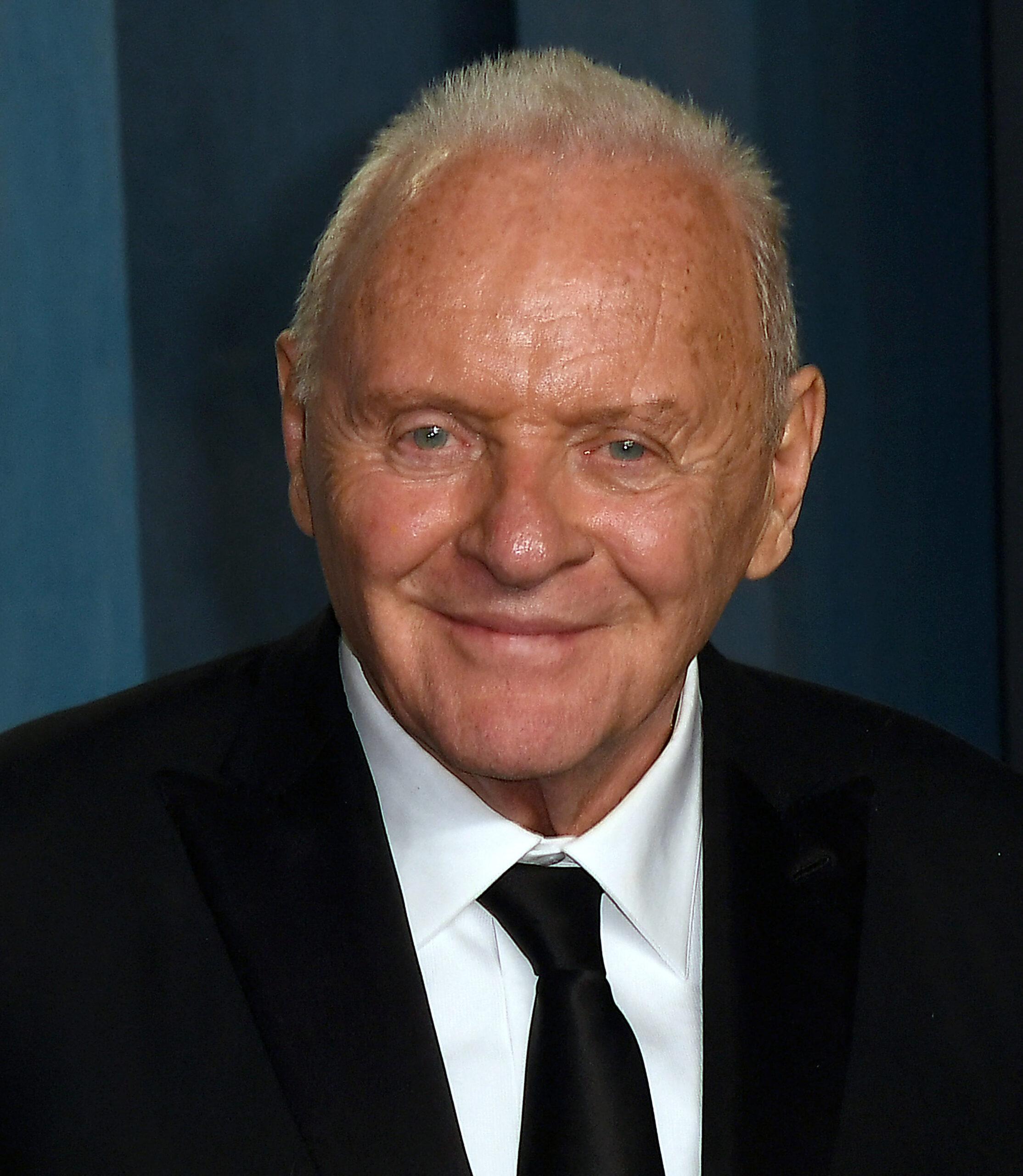 Anthony Hopkins at the 2022 Vanity Fair Oscar Party
