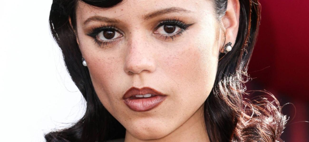 Jenna Ortega close up