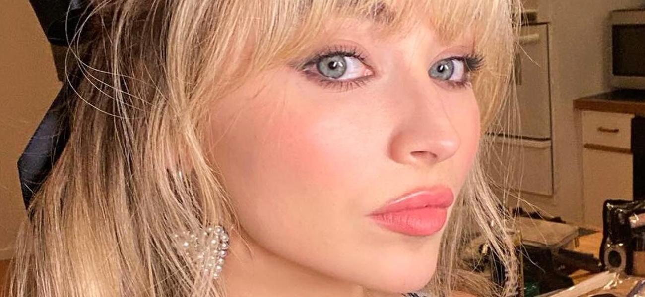 Sabrina Carpenter close up