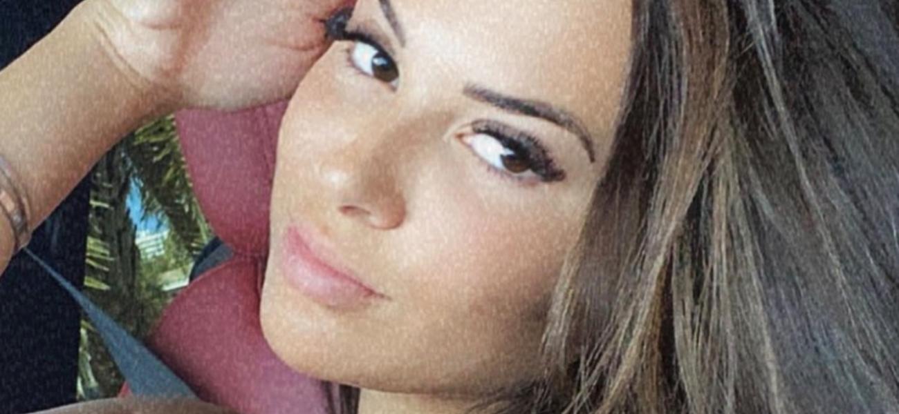 Rachel Bush close up