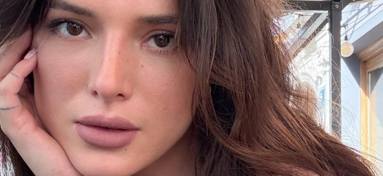 Bella Thorne close up