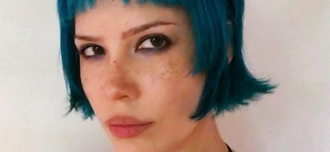 Halsey with blue hair