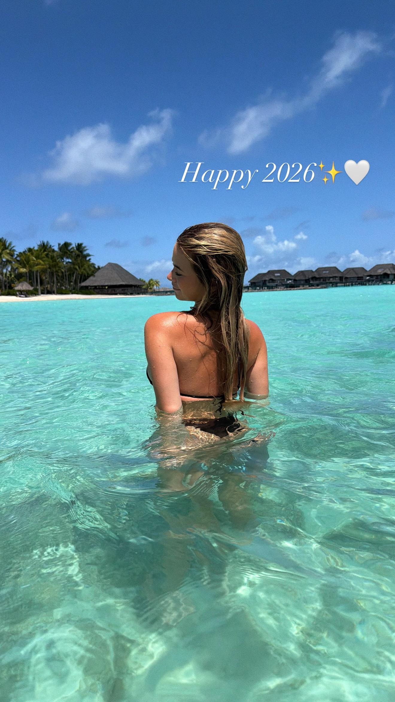 Emily Elizabeth kicks of 2026 in a bikini