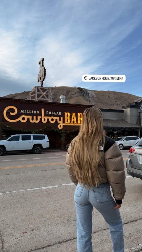 Emily Elizabeth At The Million Dollar Cowboy Bar