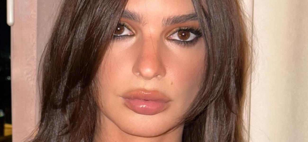 Emily Ratajkowski close up