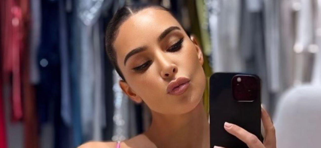 Kim Kardashian mirror selfie