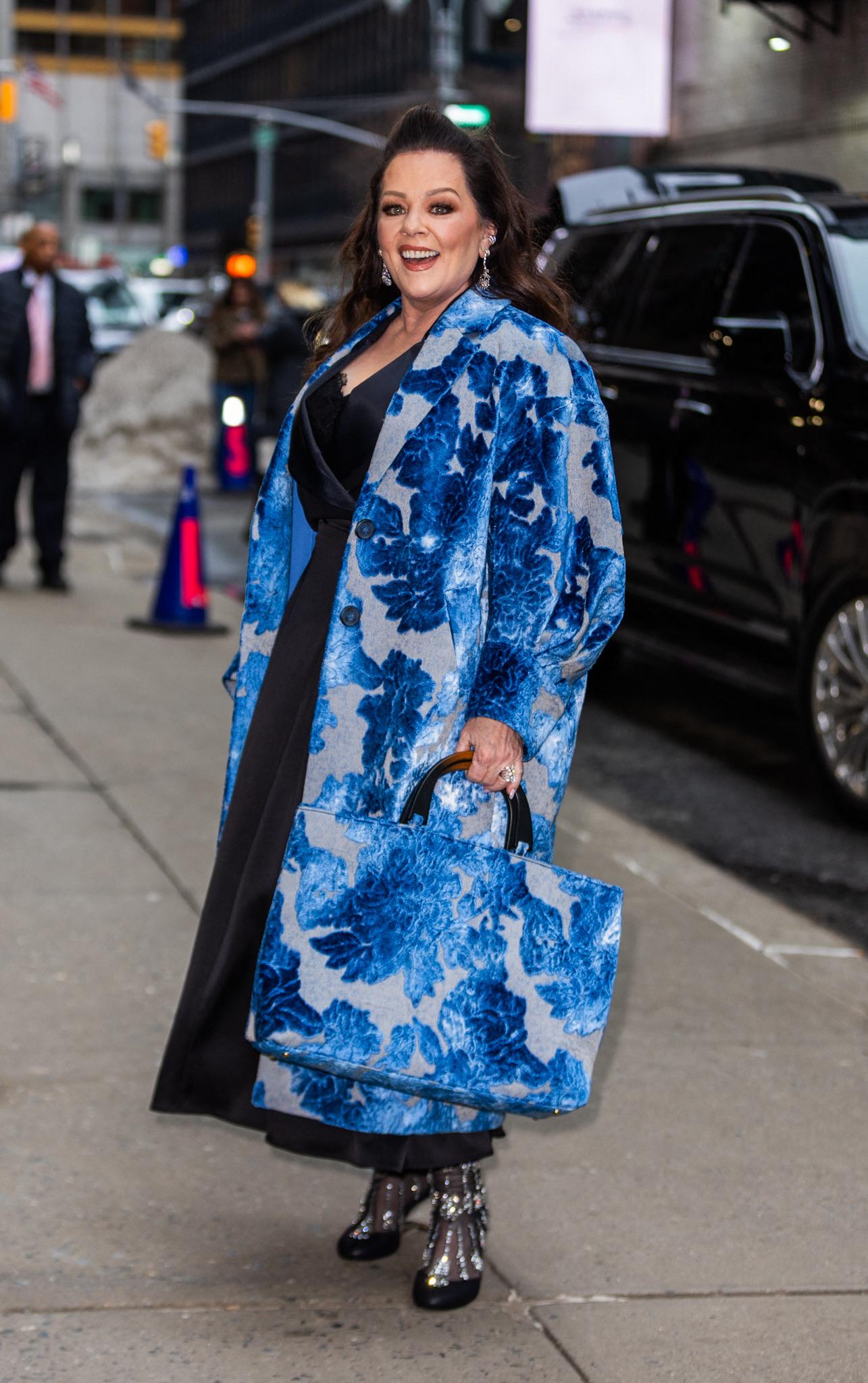 Melissa McCarthy is all smiles while arriving to the Late Show with Stephen Colbert today in New York City