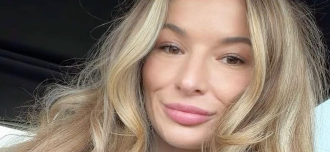 Maryna Moroz Drops Jaws With Braless Bathroom Selfie