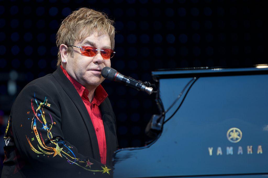 //px Elton_John_in_Norway_