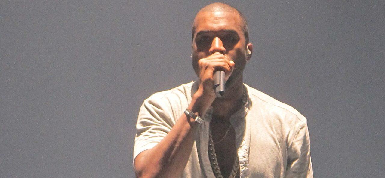 //px Yeezus_Tour_Verizon_Center_Kanye_West_ _Kanye_Omari_West_ e