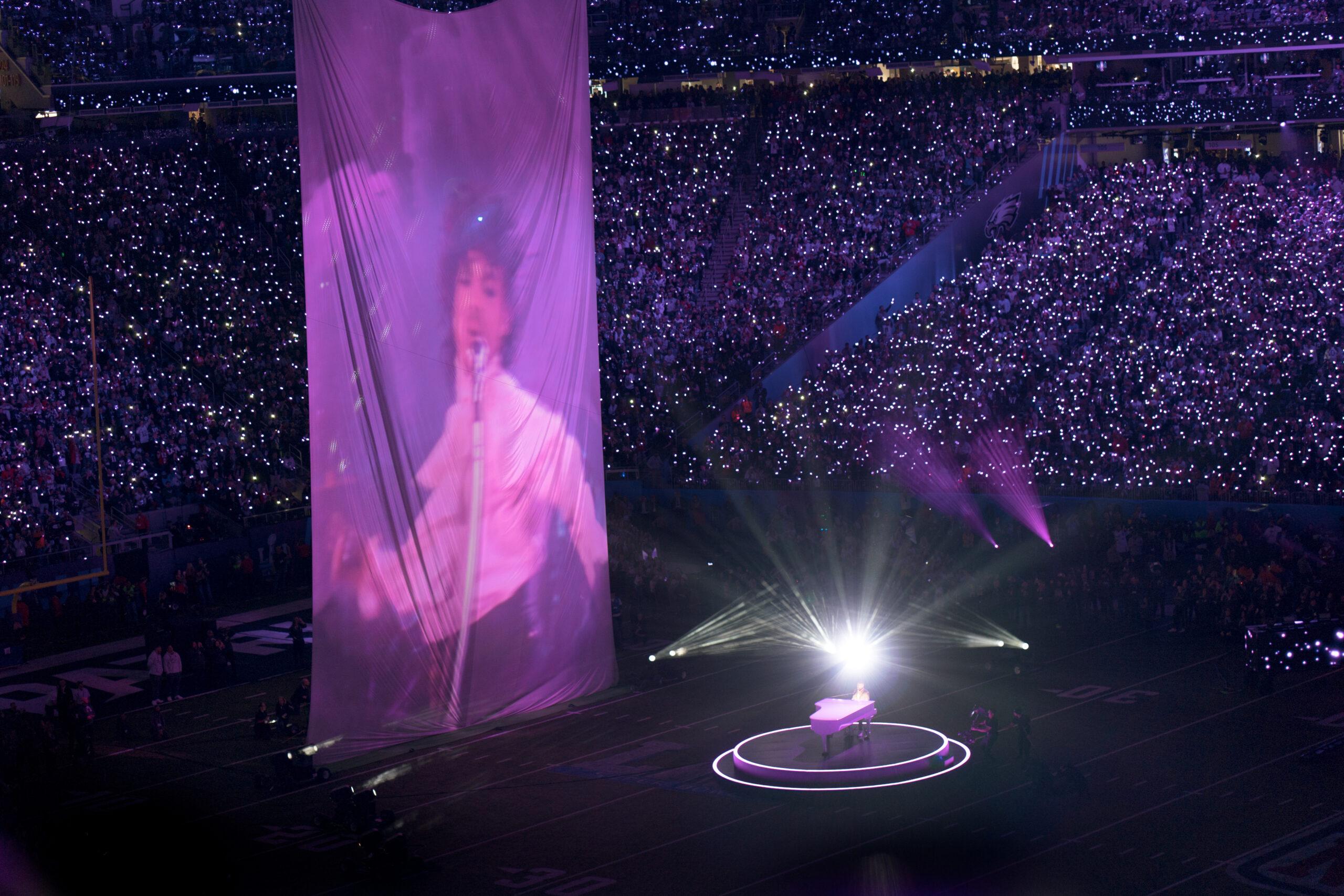 //A_Prince_projection_shows_up_at_the_Super_Bowl_LII_Half_Time_Show_Minneapolis_MN_ scaled