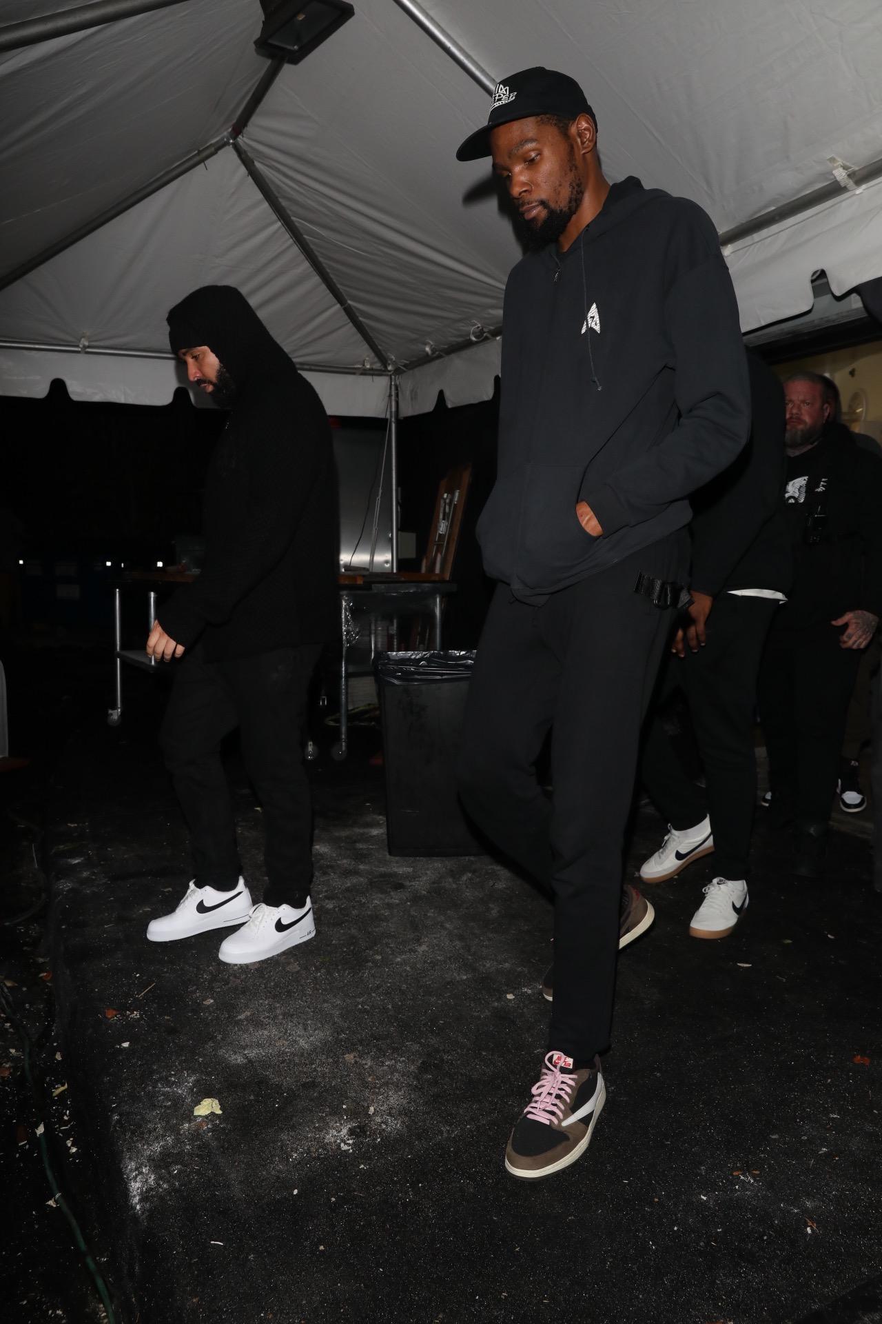 Drake and Kevin Durant are spotted leaving The Nice Guy