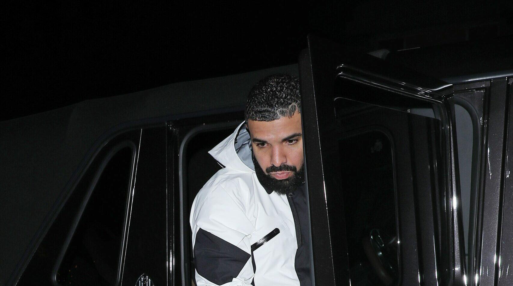 Rapper Drake arrives in style to the SHOREbar to party