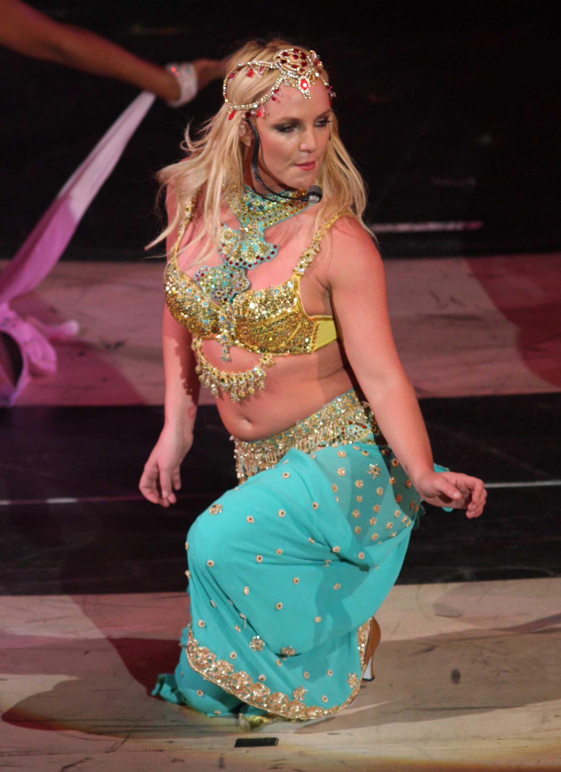 Britney Spears Is Never Performing On Stage Again?!