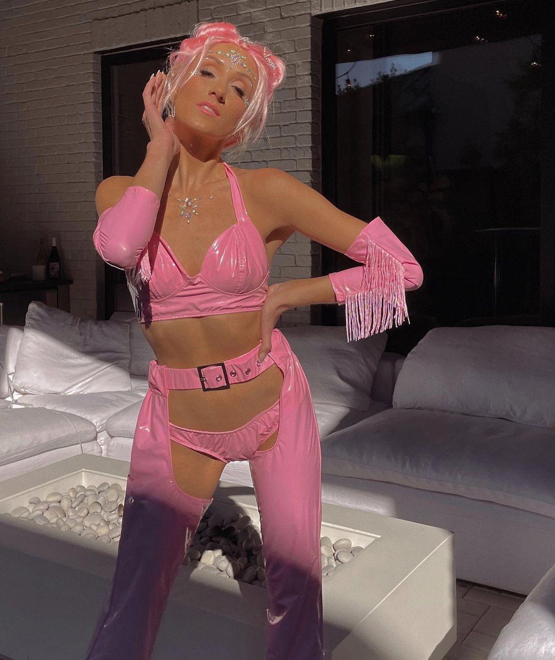 Gymnast Nastia Liukin Shows Off Blistering ‘Pink Cowboy’ Halloween Costume