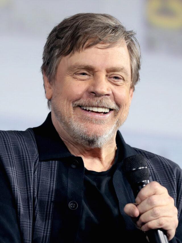 cropped-Mark_Hamill_by_Gage_Skidmore_2.jpg