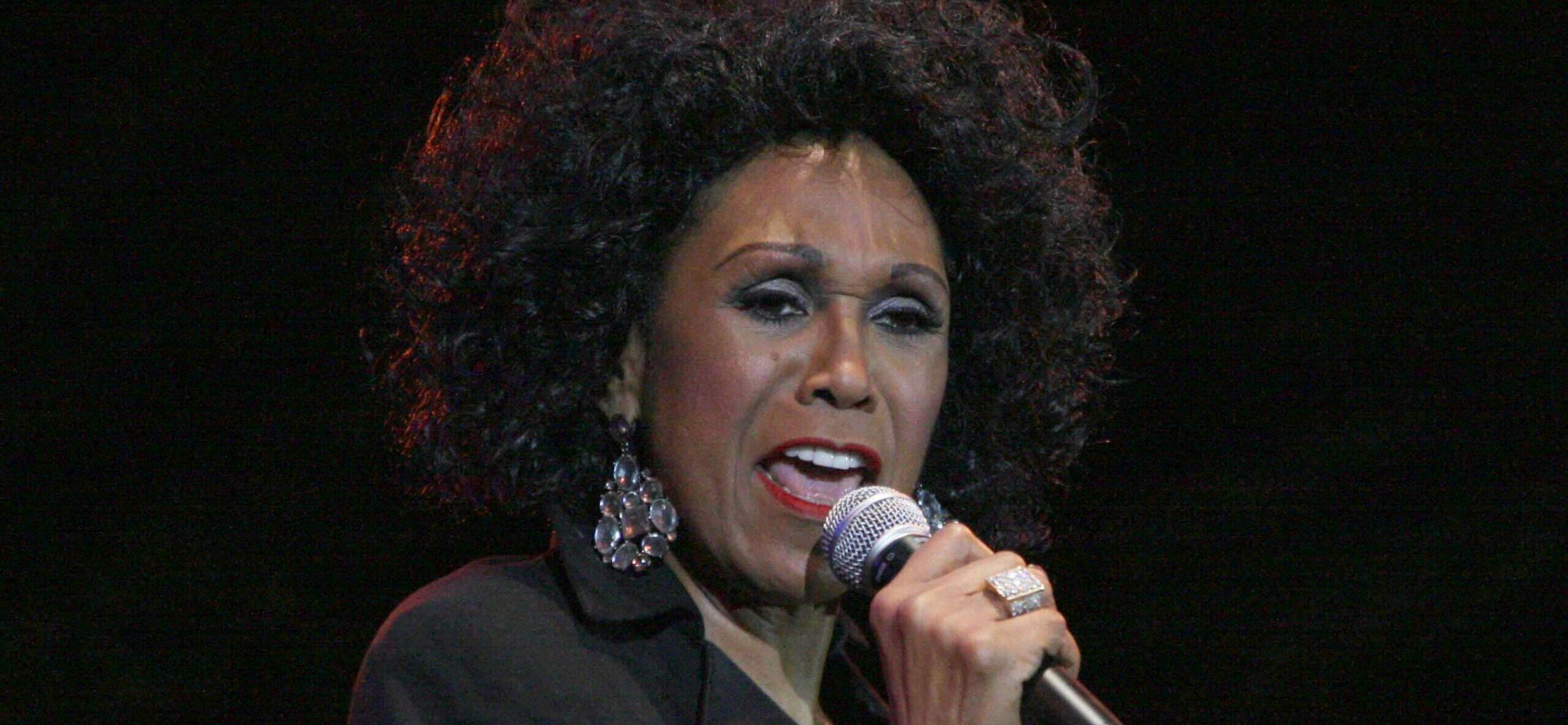 Ruth Pointer Performs in Florida in 2009