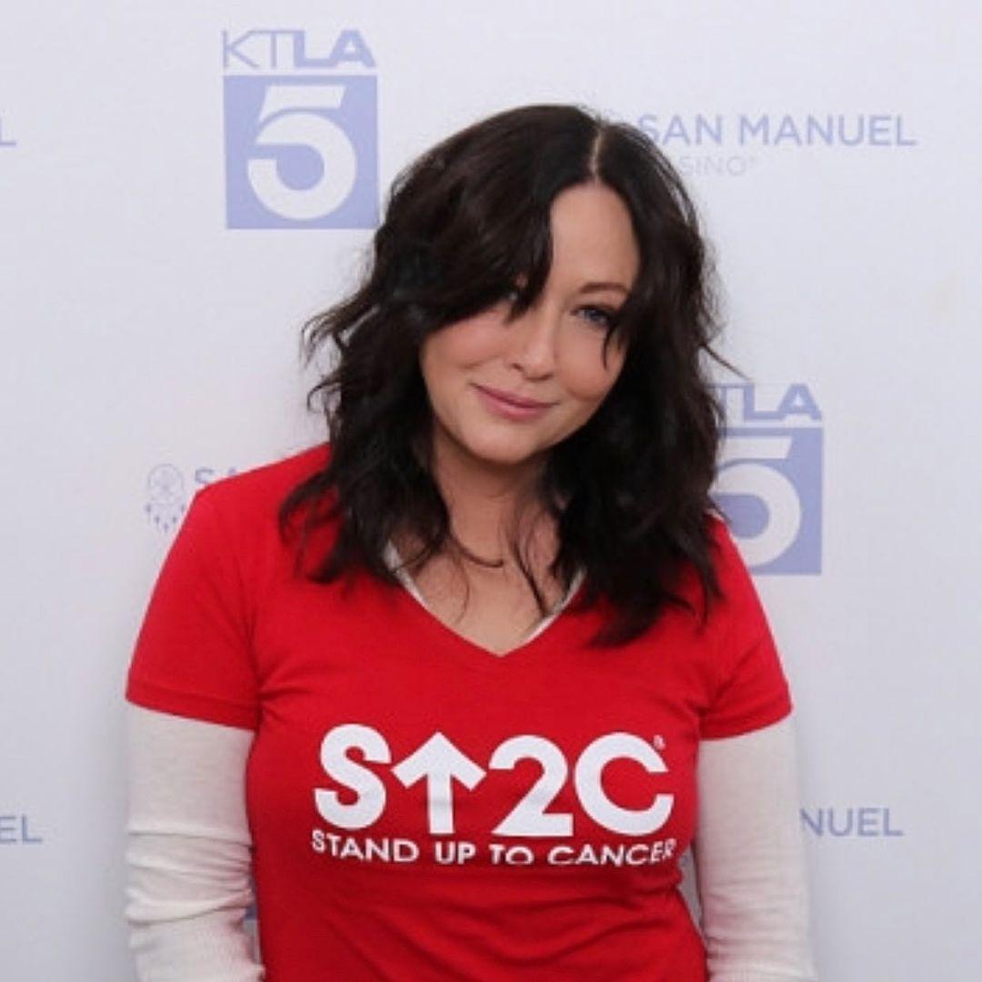 ‘90210’ Star Shannen Doherty Shares Heartbreaking Cancer Treatment Pictures