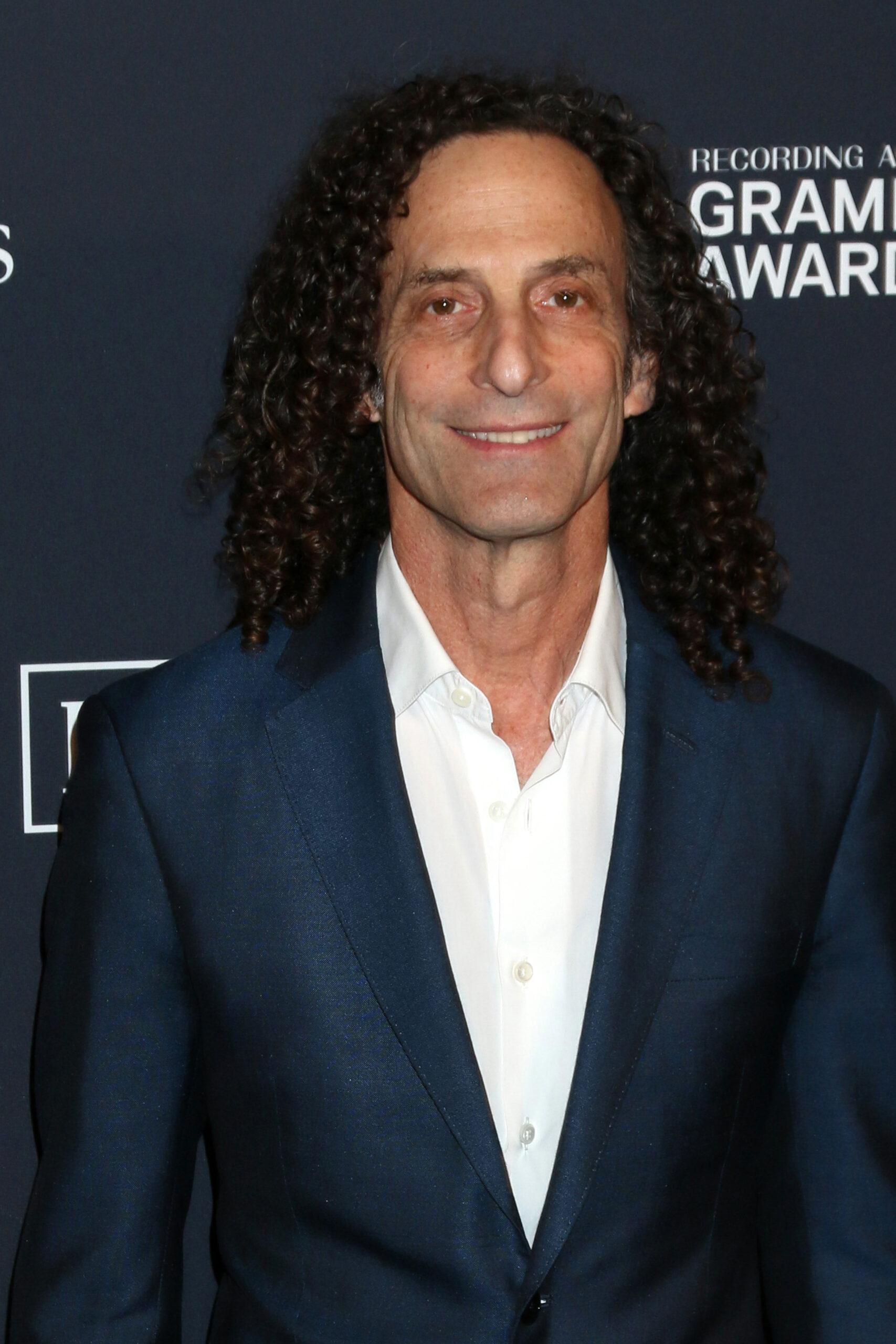 Kenny G’s Hygiene Questioned, Only Washes His Hair ONCE A Month!