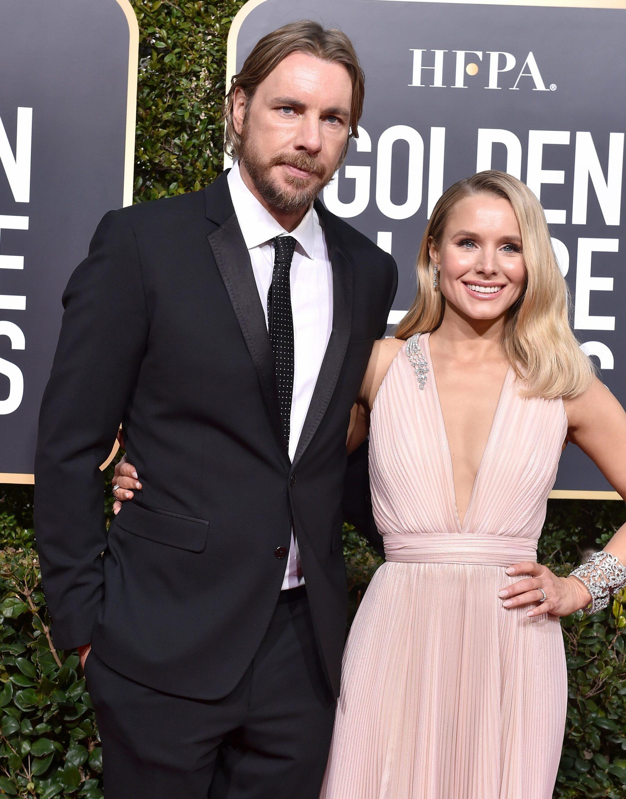 Dax Shepard and Kristen Bell smiling.