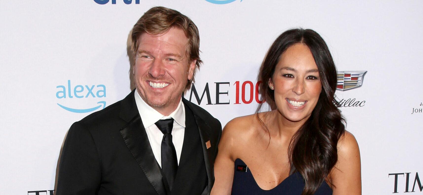 Joanna Gaines & Chip Gaines smiling