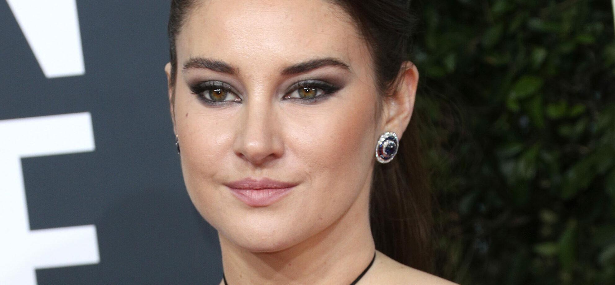 Shailene Woodley at the 77th Annual Golden Globe Awards - Arrivals