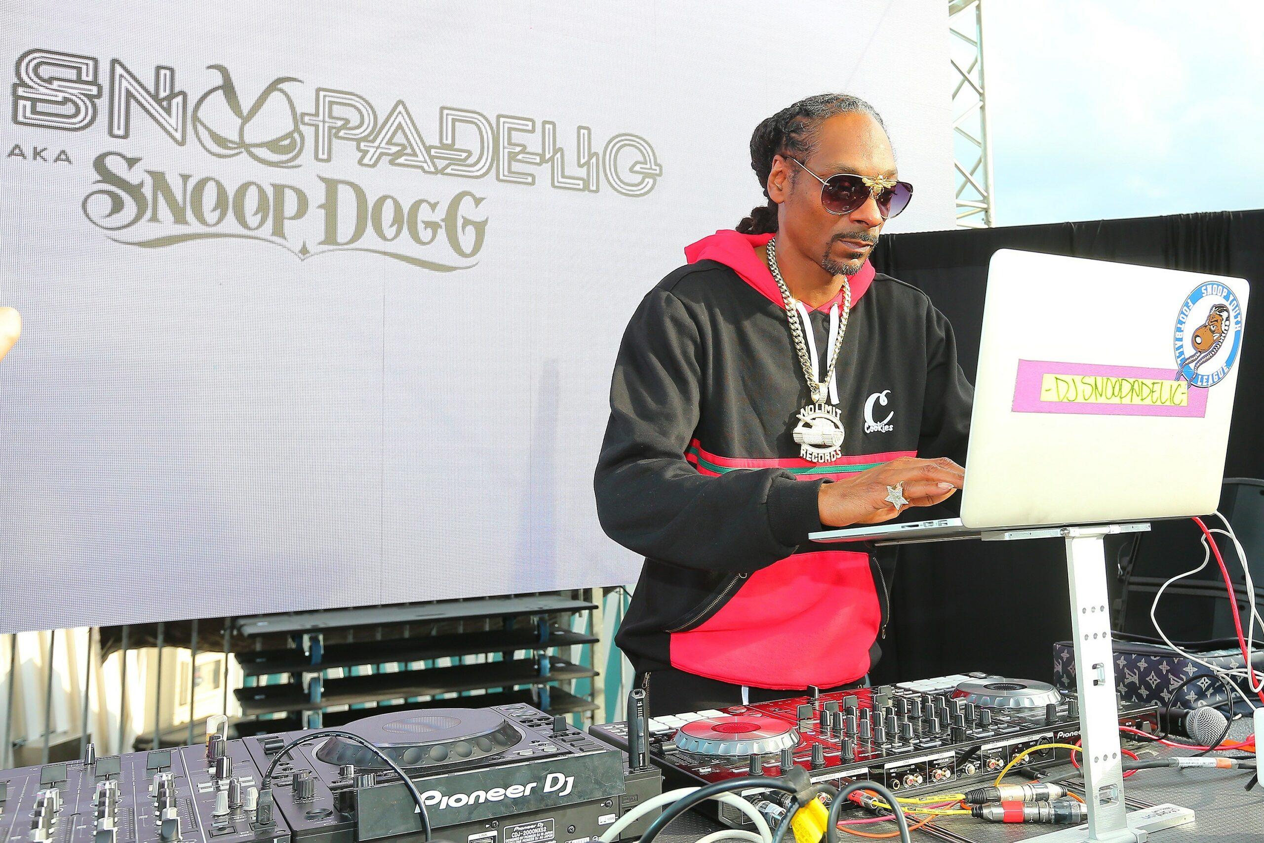 Snoop Dogg performs at Tampa Bay Daylife party poolside at the Seminole Hard Rock Hotel amp Casino Tampa FL