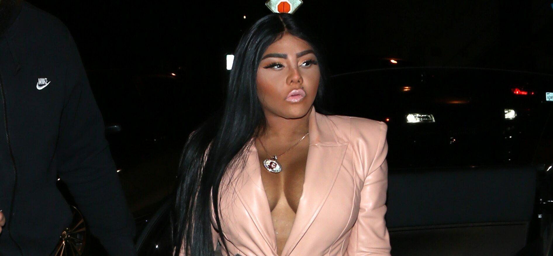 Lil' Kim was seen arriving for dinner at 'Craigs' Restaurant in West Hollywood, CA