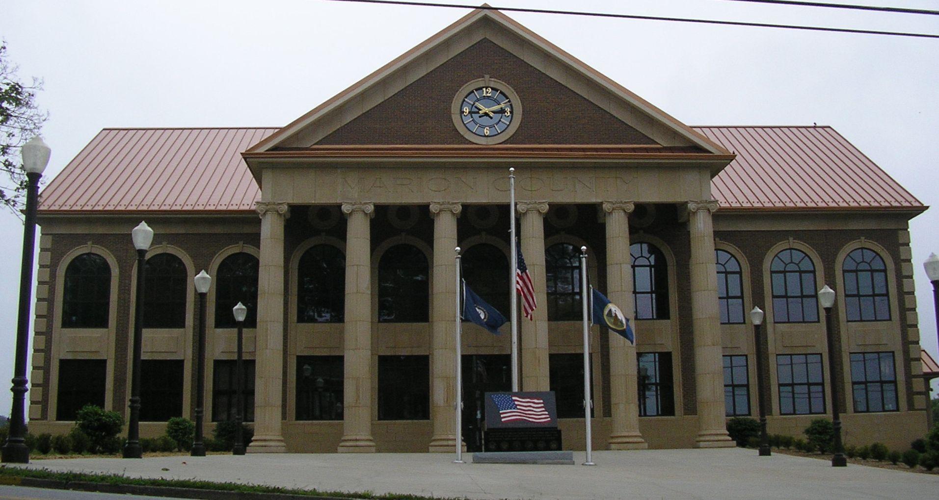 Marion_County_Kentucky_courthouse