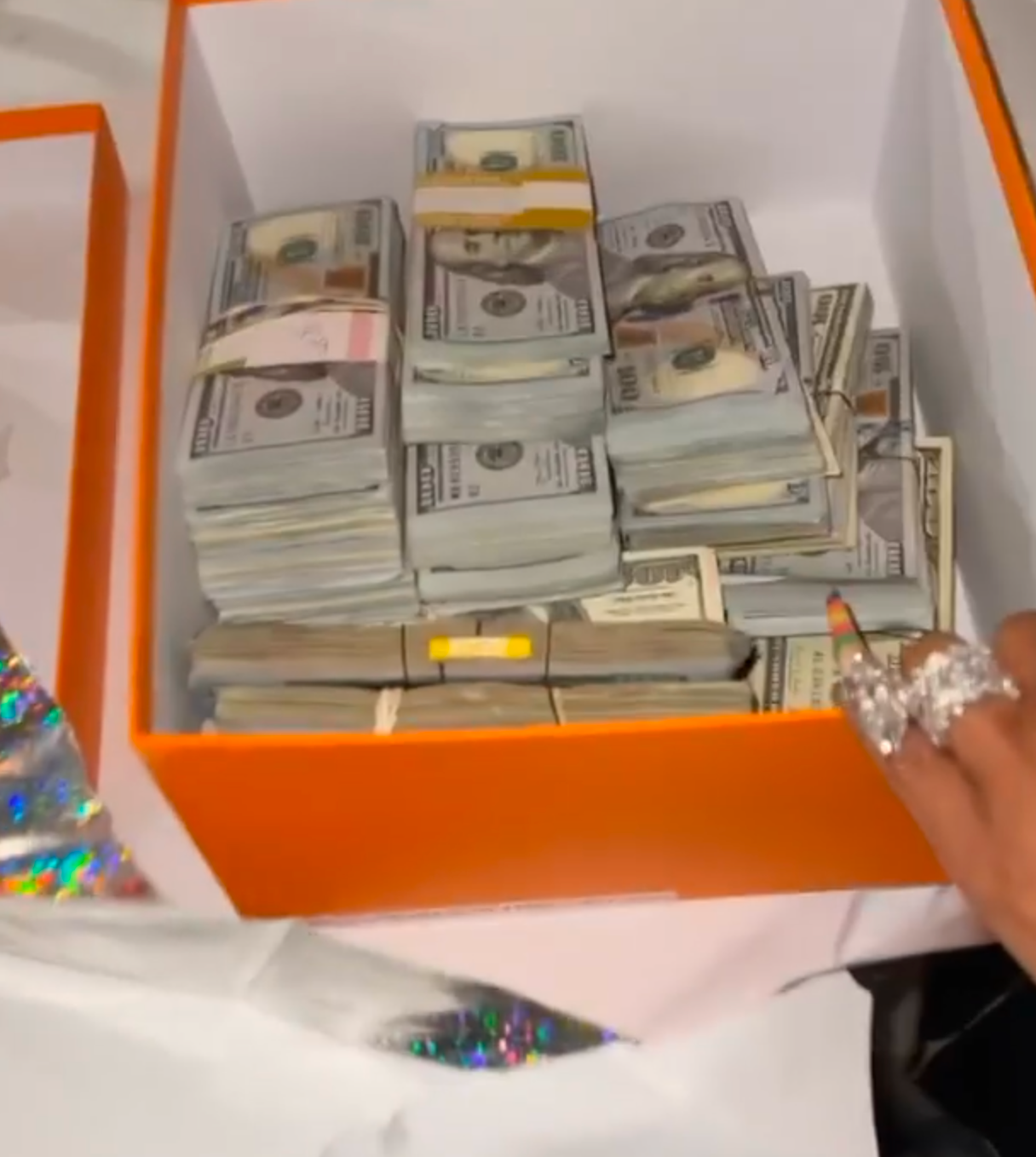 Rapper Gucci Mane Gifts Wife $1 MILLION In Cash For Her 37th Birthday!