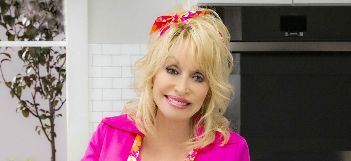 Dolly Parton gets busy in the kitchen