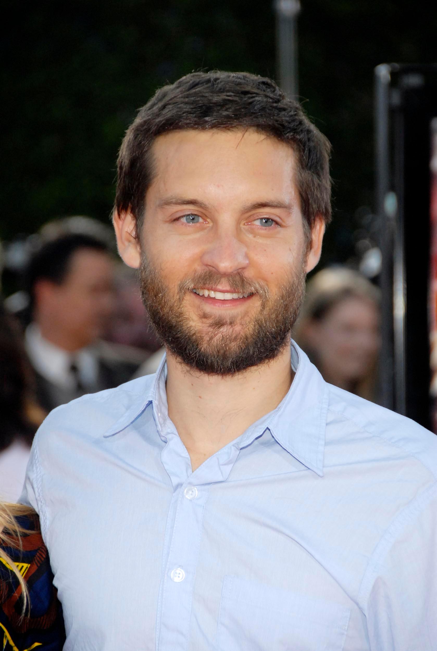 Tobey Maguire ARRIVING TO THE ' TROPIC THUNDER' PREMIERE.