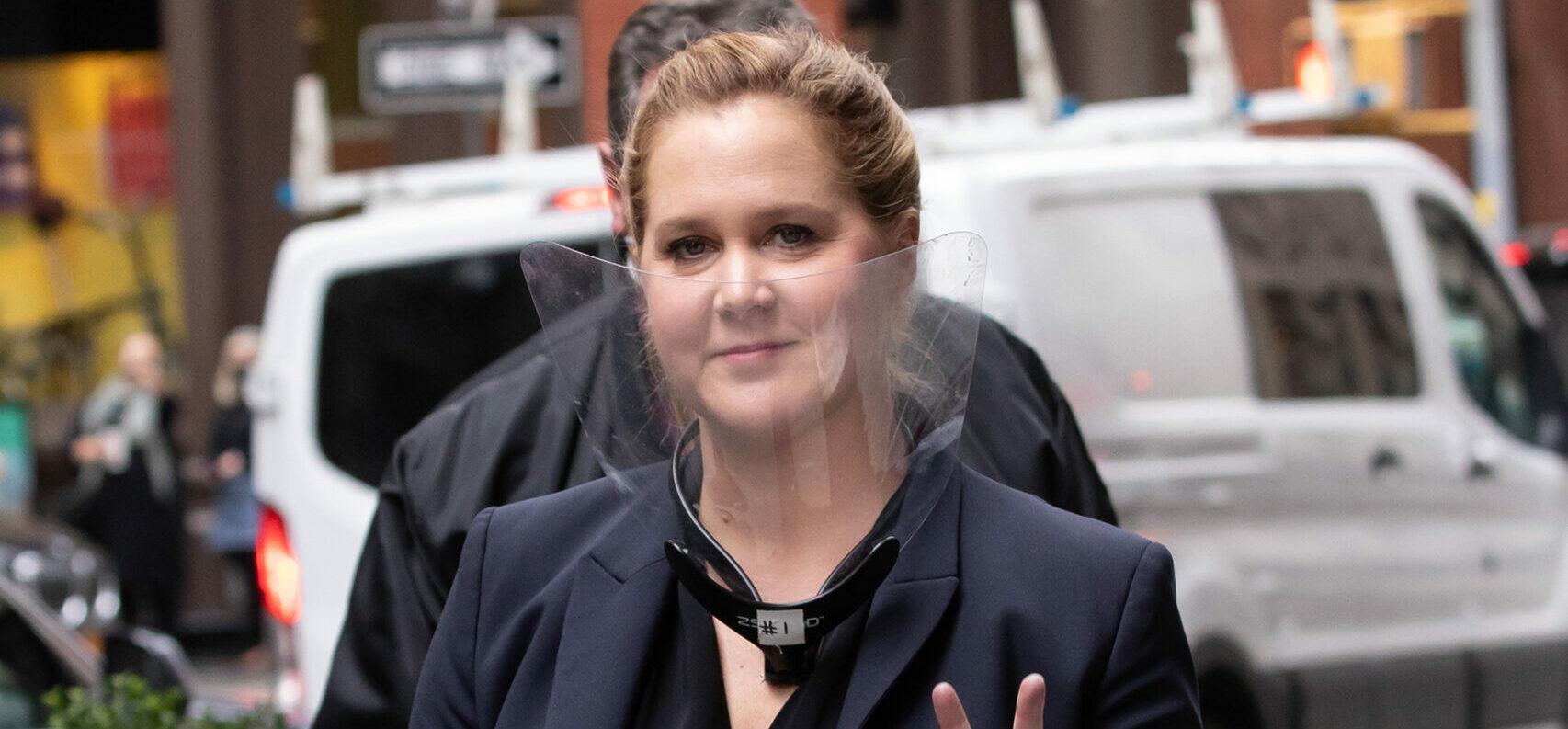 Amy Schumer On Set with quot Life and Beth quot in NYC