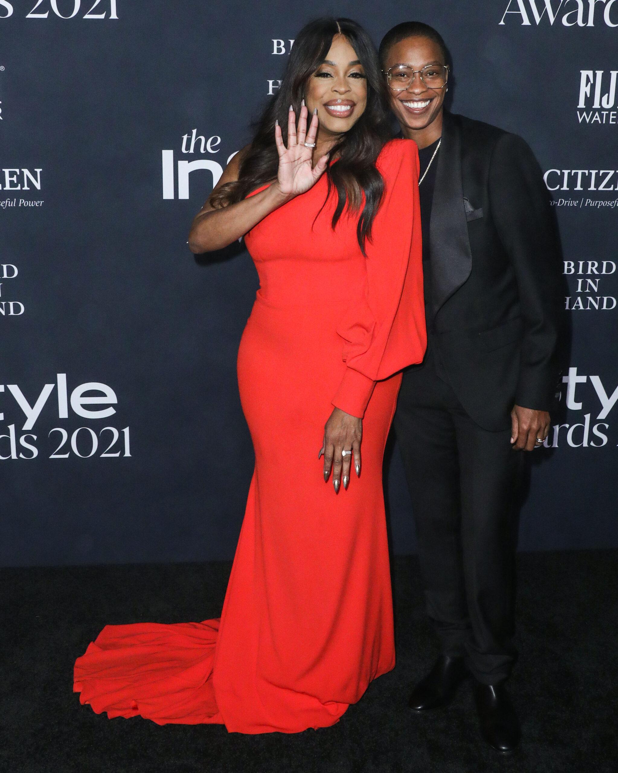 Niecy Nash and Jessica Betts at the 6th Annual InStyle Awards 2021