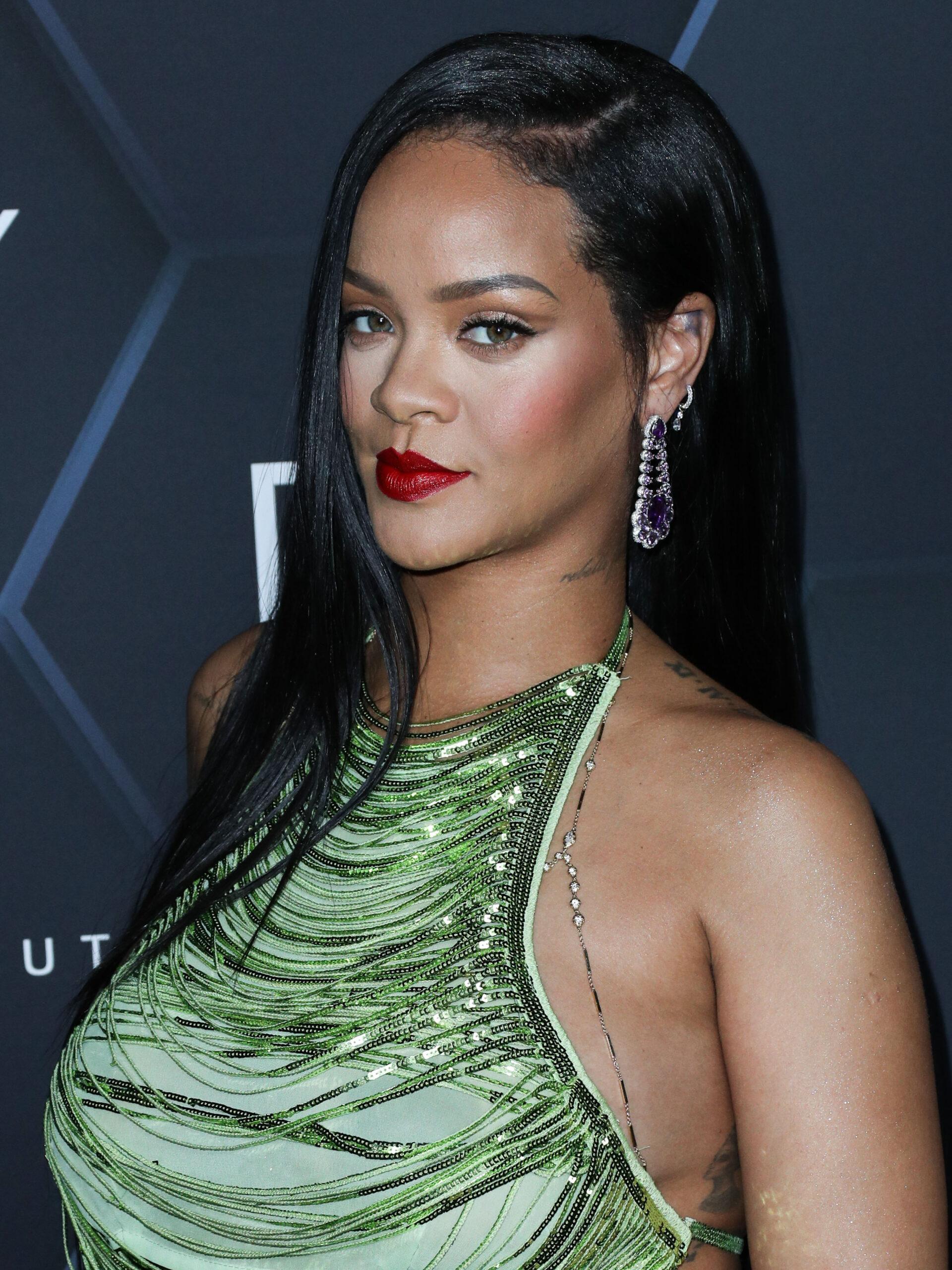Rihanna no photocall Fenty Beauty e Fenty Skin